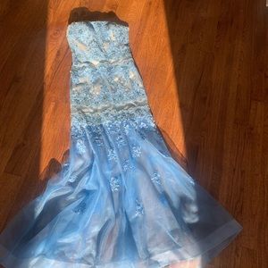 Tony Bowls Prom Dress Size 8